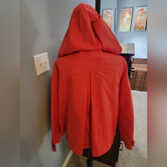 Loft Rain Jacket - Picture 5 of 5